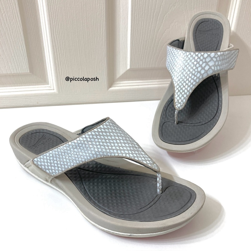 Dansko Women’s Katy 2 Gray Leather Hooded Sandals Flip Flops Size 42 Vacation